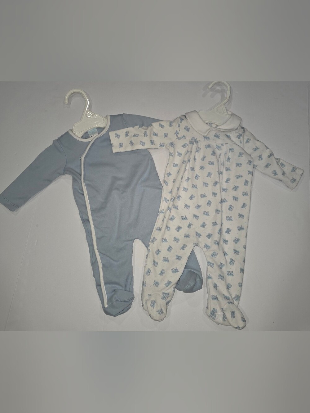 0Edgehill Collection Set Of Two Blue & White Footed Baby One-Piece Size Newborn